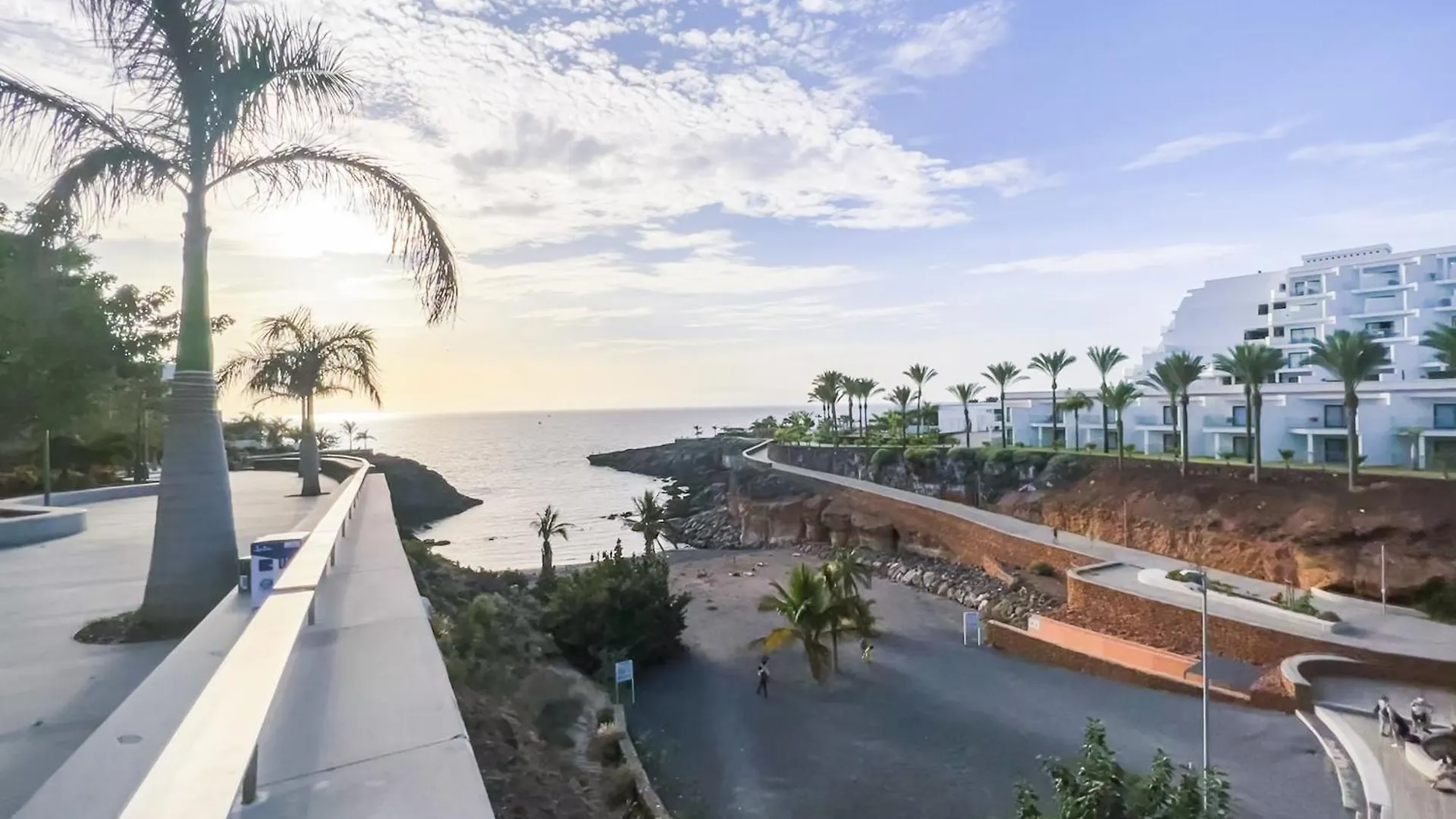 Ocean Breeze 1 Bedroom Apartment, Mirador Paraiso Pp18 플라야 파라이소 스페인
